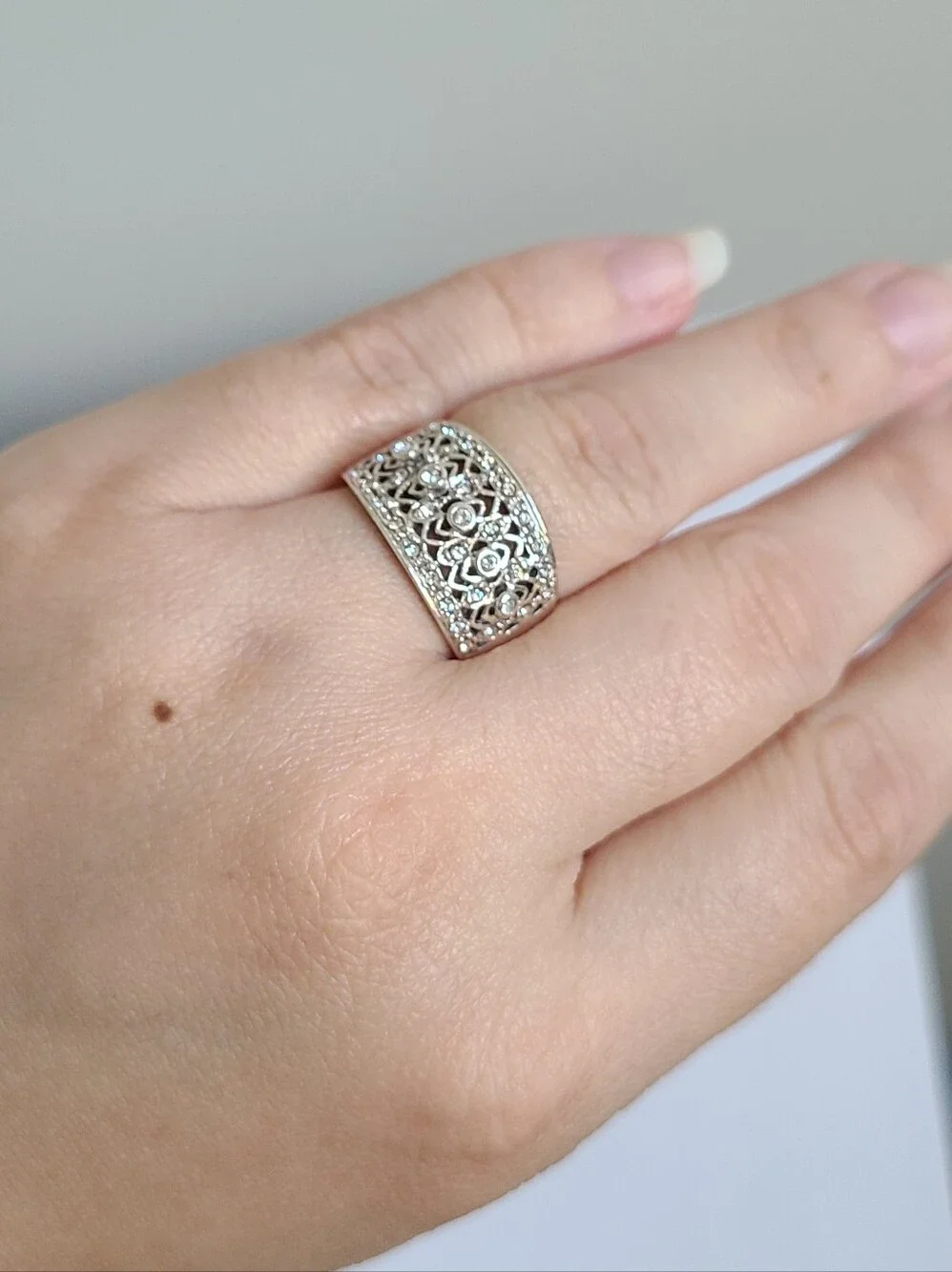 Elegant Sterling Silver CZ Rhinestone Crystal Filigree Chunky Wide Band Ring 6 - Picture 4 of 15